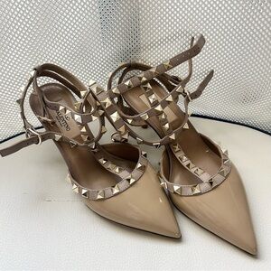 Excellent Valentino Garavani Rockstud Caged Heels, 35